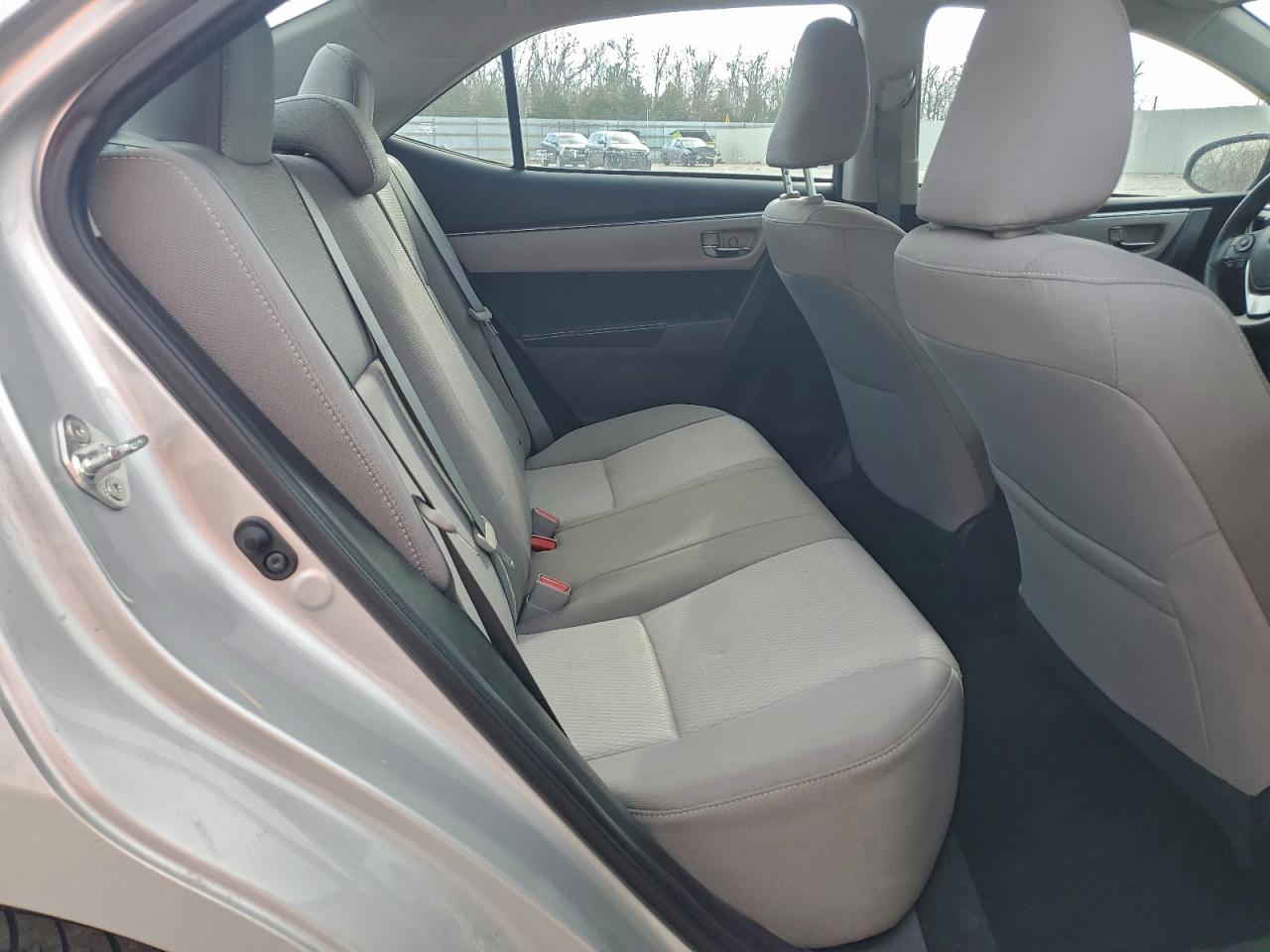 2014 TOYOTA COROLLA L photo 10