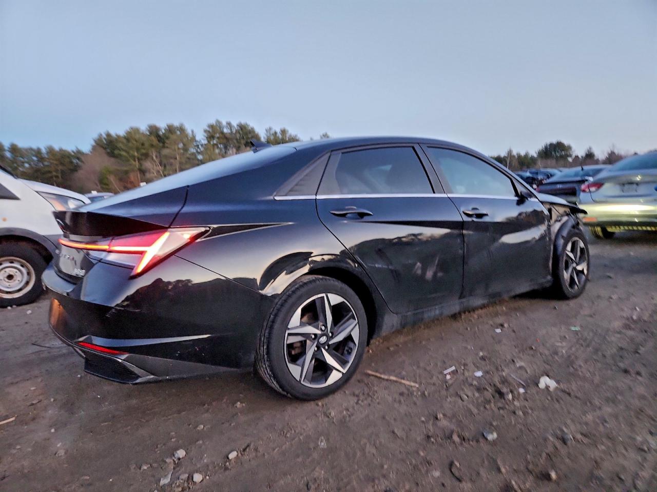 2021 HYUNDAI ELANTRA LIMITED photo 3