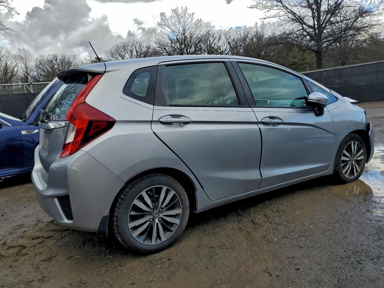 2017 HONDA FIT EX photo 3