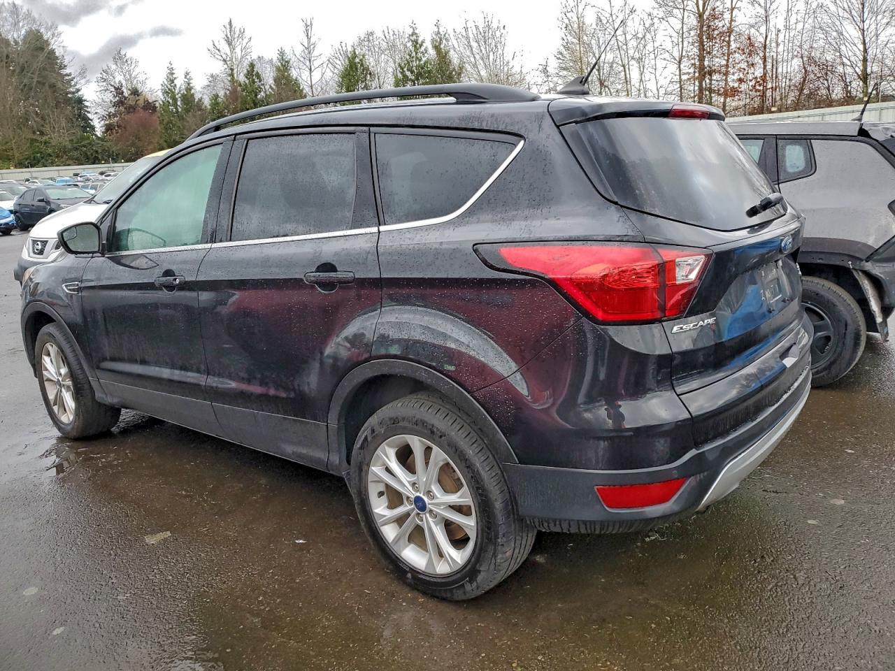 2019 FORD ESCAPE SEL photo 2