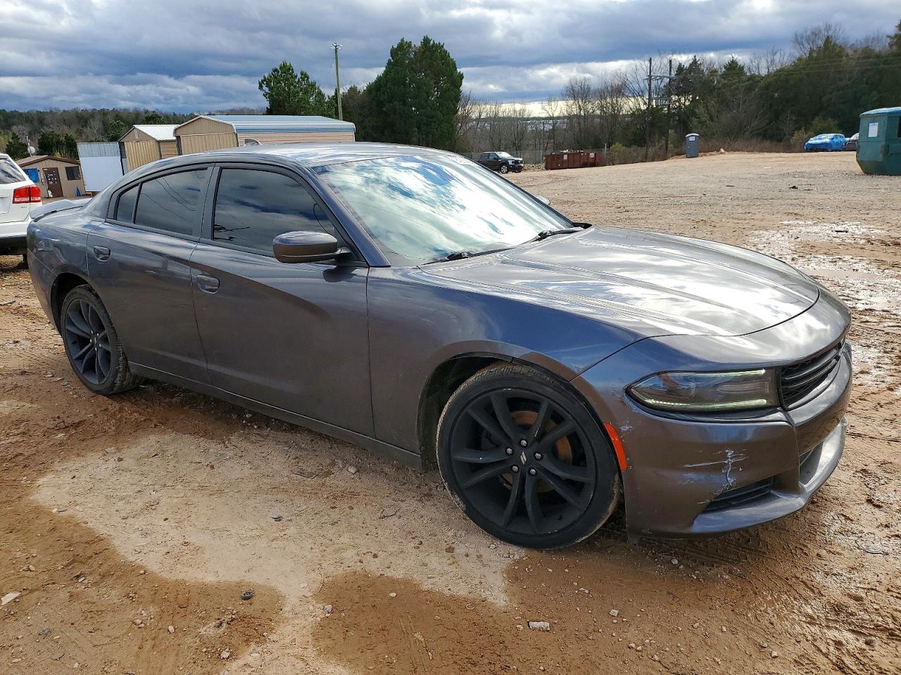 2017 DODGE CHARGER SXT photo 4