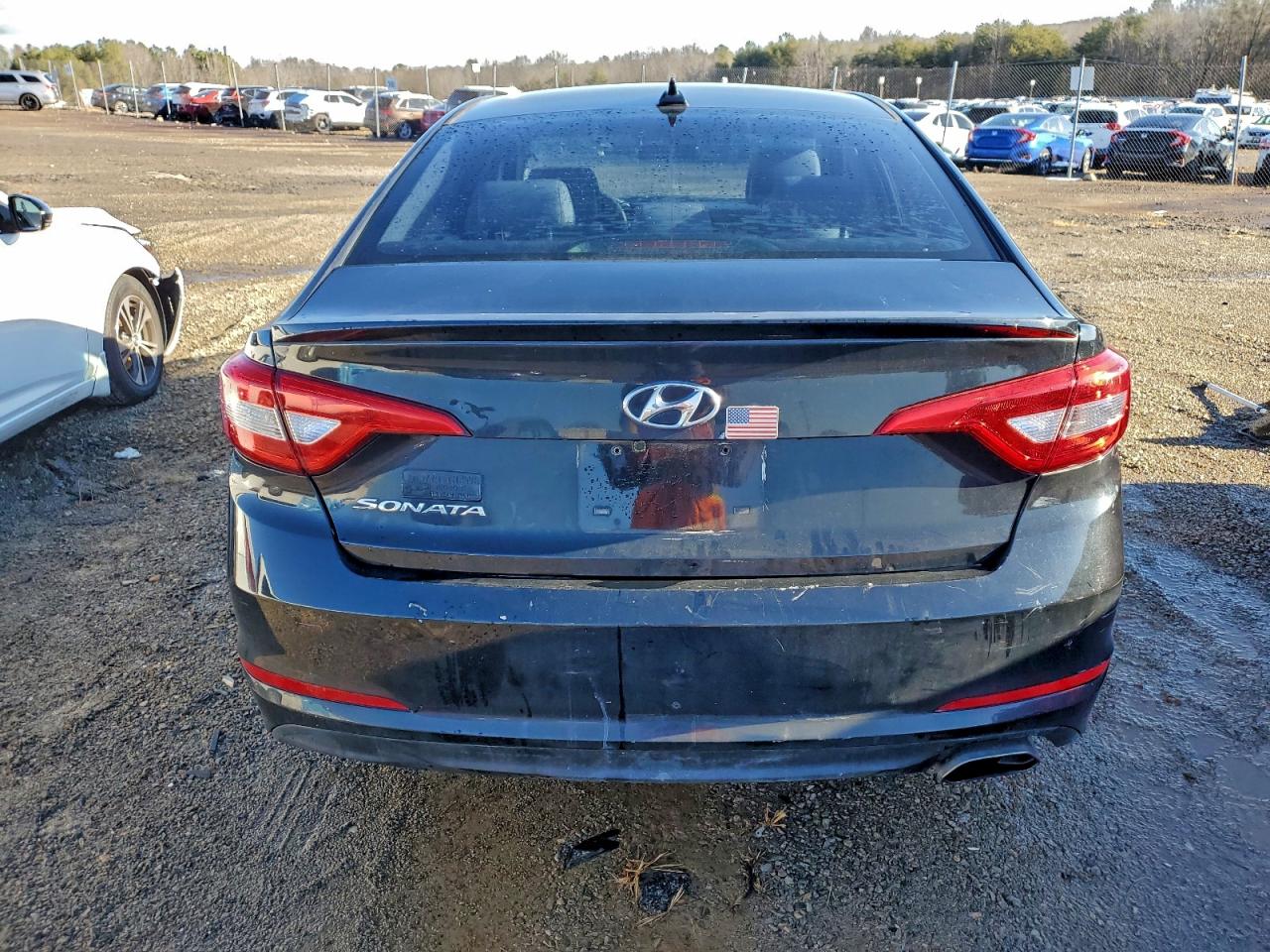 2017 HYUNDAI SONATA SE photo 6