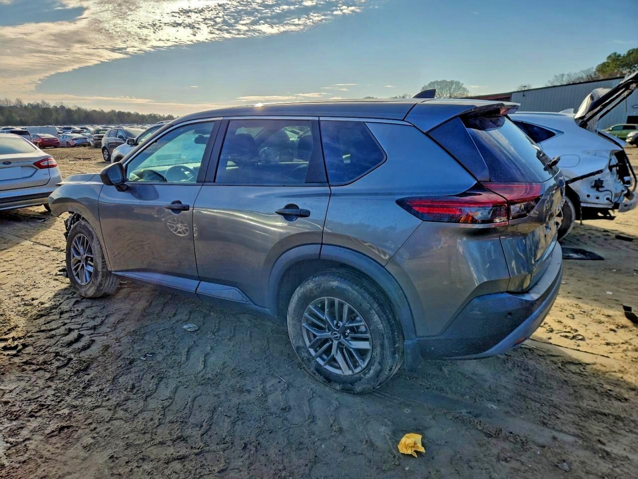 2023 NISSAN ROGUE S photo 2