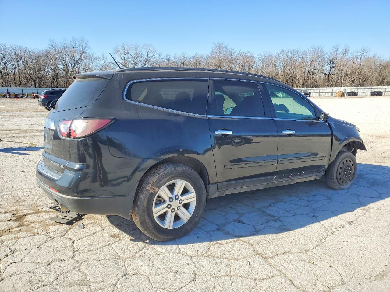 2014 CHEVROLET TRAVERSE LTZ photo 3