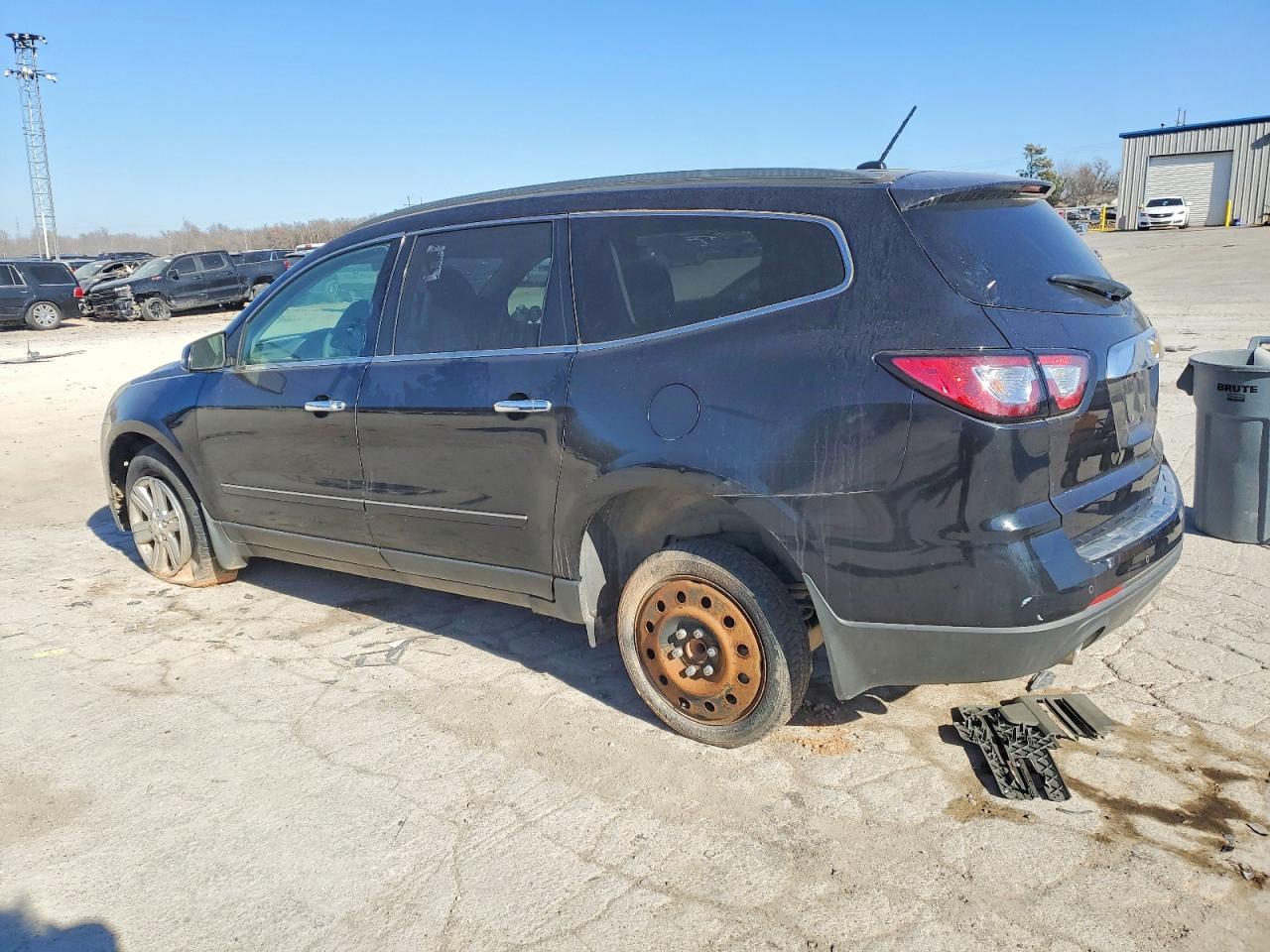 2014 CHEVROLET TRAVERSE LTZ photo 2