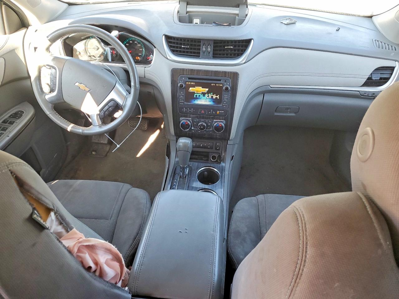 2014 CHEVROLET TRAVERSE LTZ photo 8