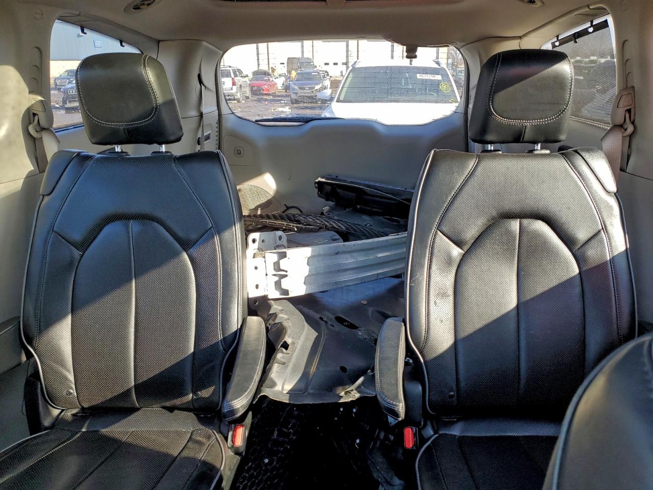 2019 CHRYSLER PACIFICA LIMITED photo 10