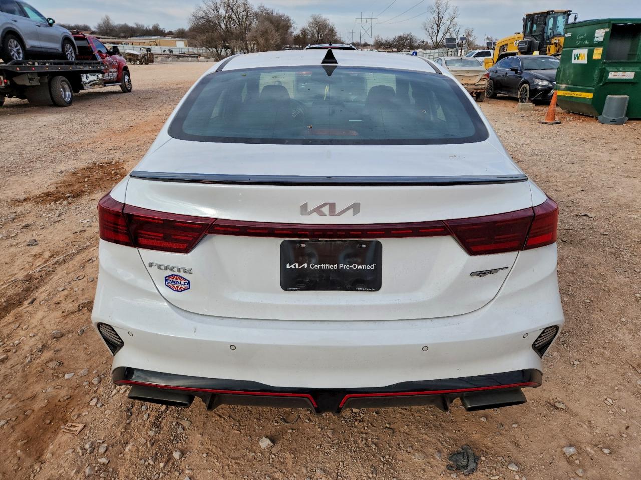 2023 KIA FORTE GT photo 6
