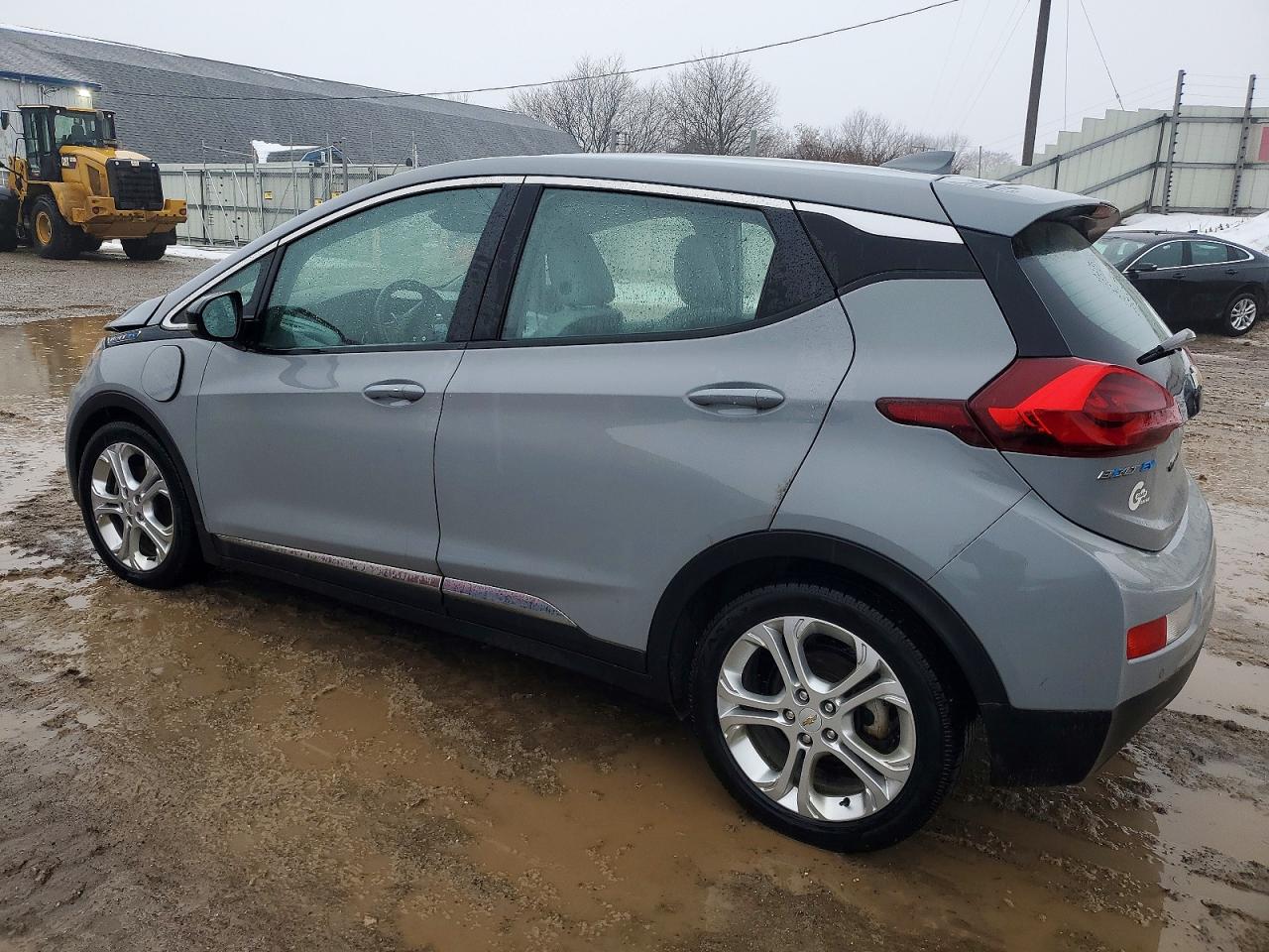 2021 CHEVROLET BOLT EV LT photo 2