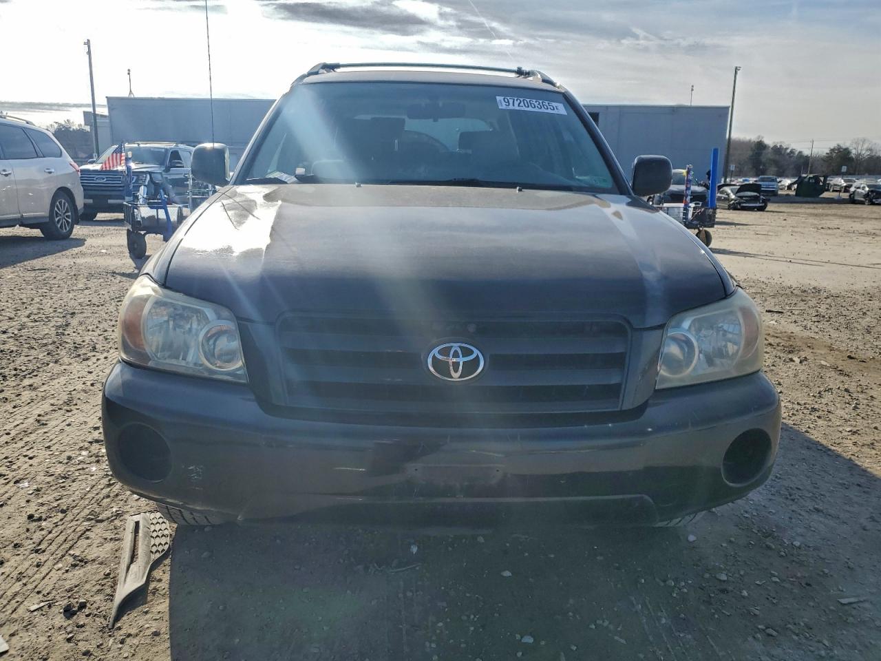 2004 TOYOTA HIGHLANDER BASE photo 5