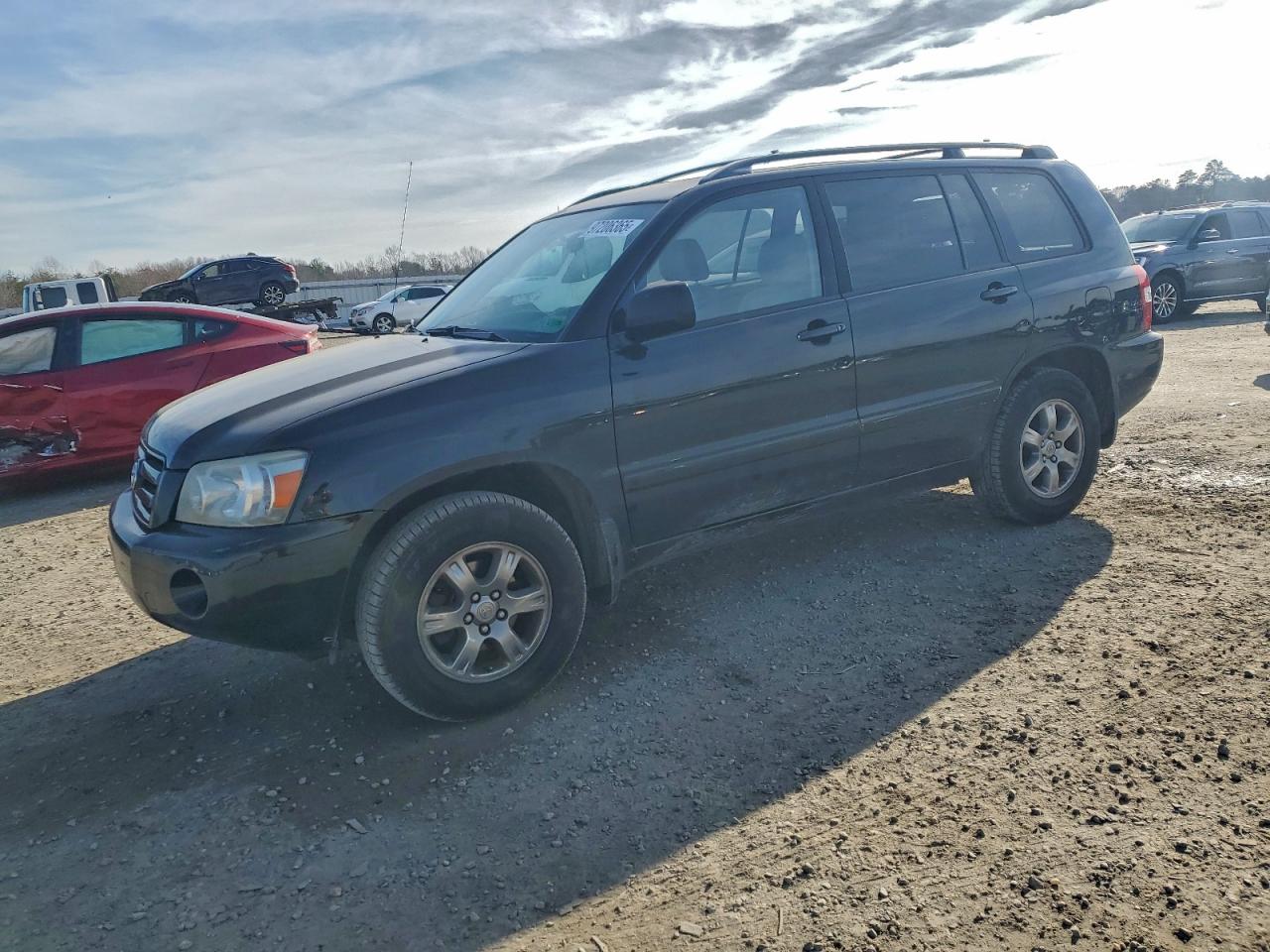 2004 TOYOTA HIGHLANDER