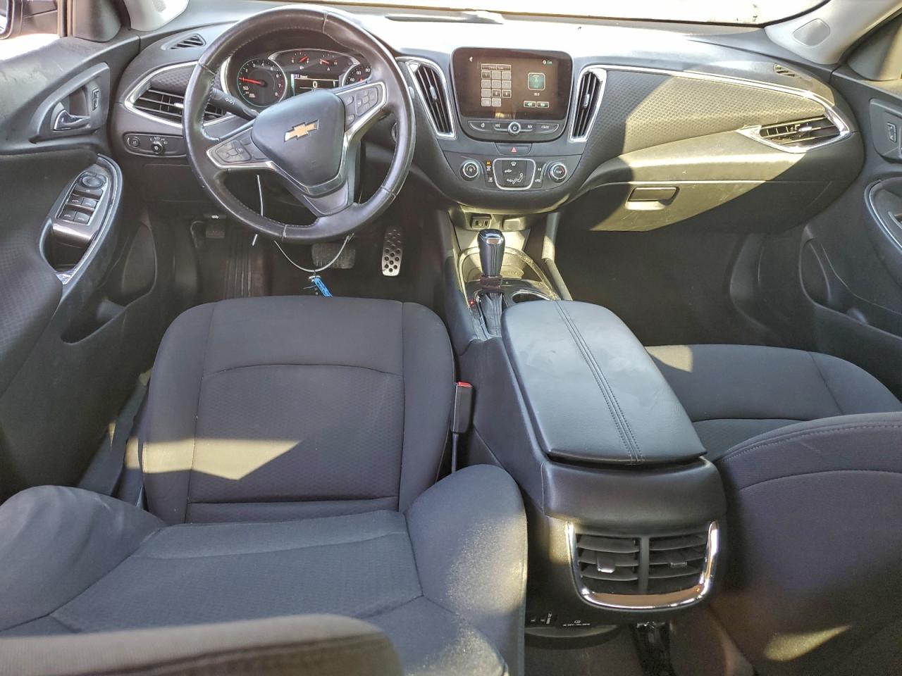 2016 CHEVROLET MALIBU LT photo 8