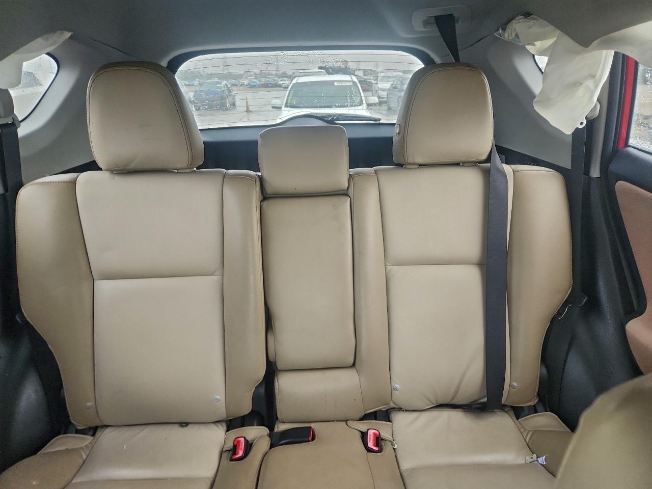 2014 TOYOTA RAV4 XLE photo 10