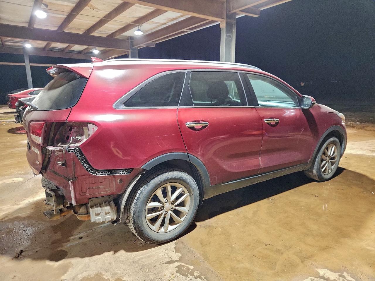2016 KIA SORENTO LX photo 3