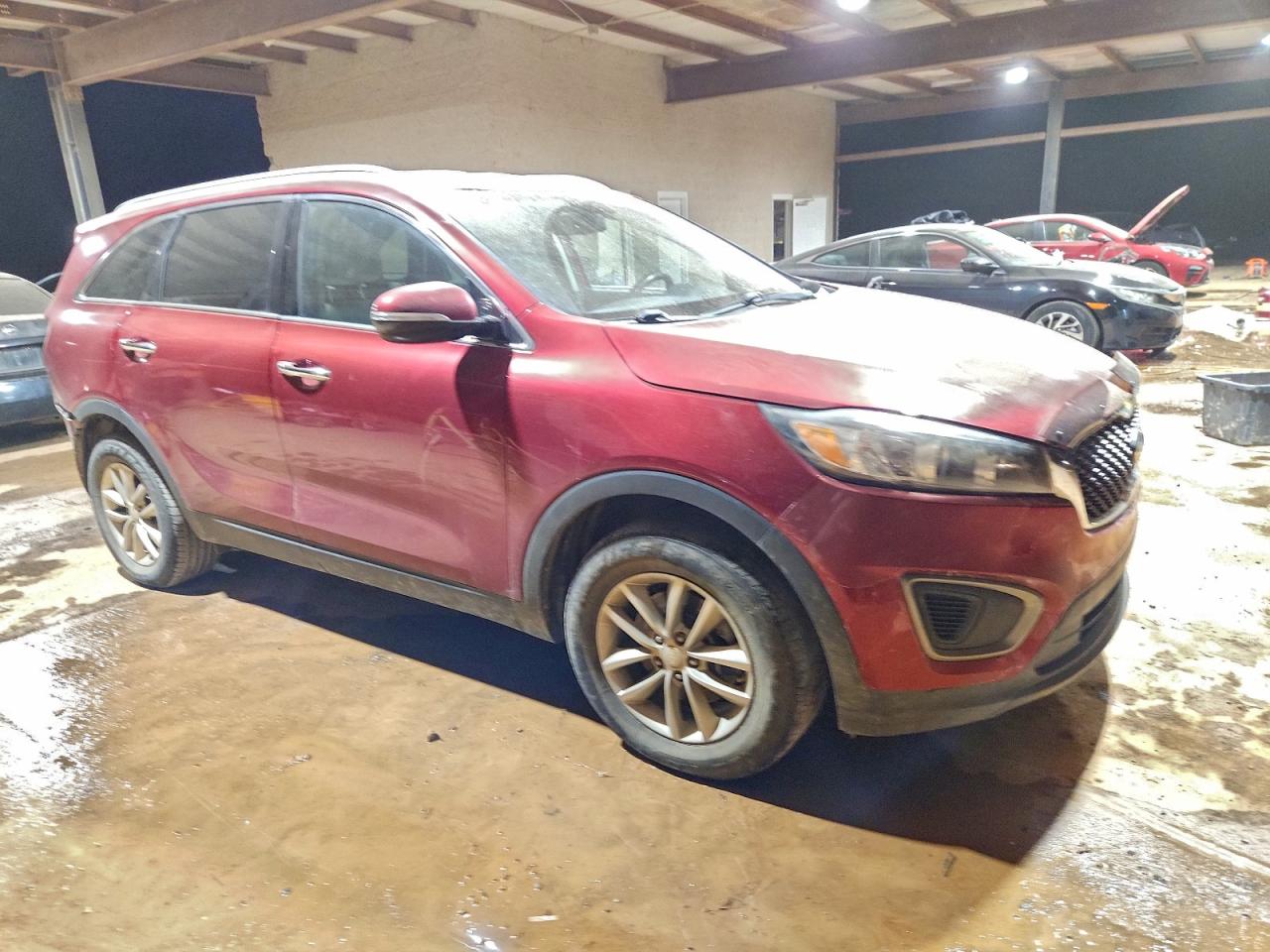 2016 KIA SORENTO LX photo 4