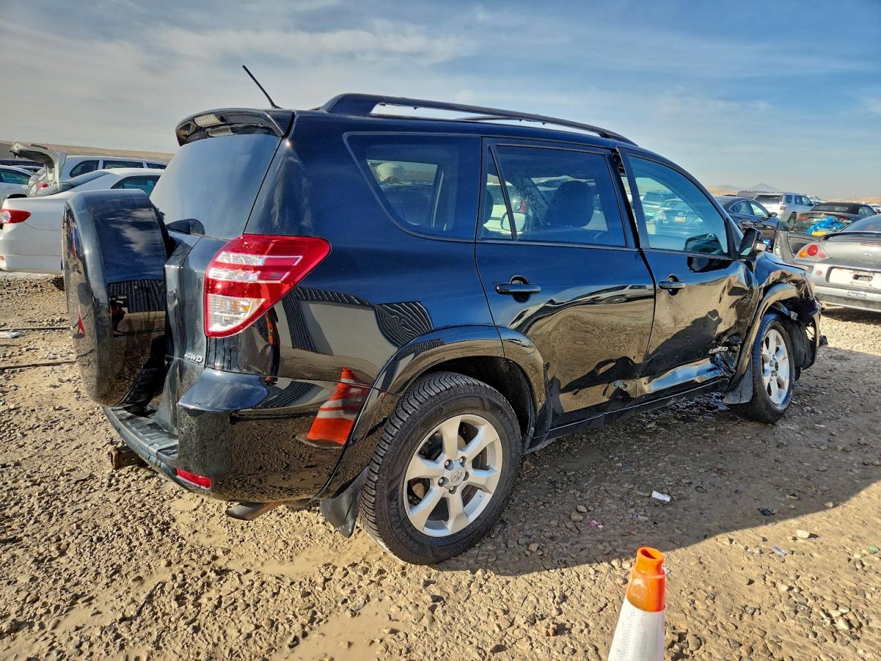2010 TOYOTA RAV4 LIMITED photo 3