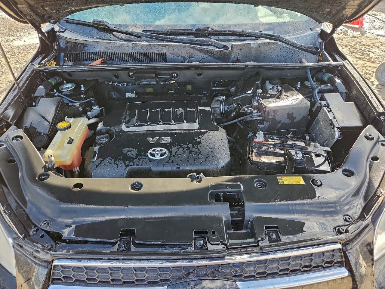 2010 TOYOTA RAV4 LIMITED photo 12