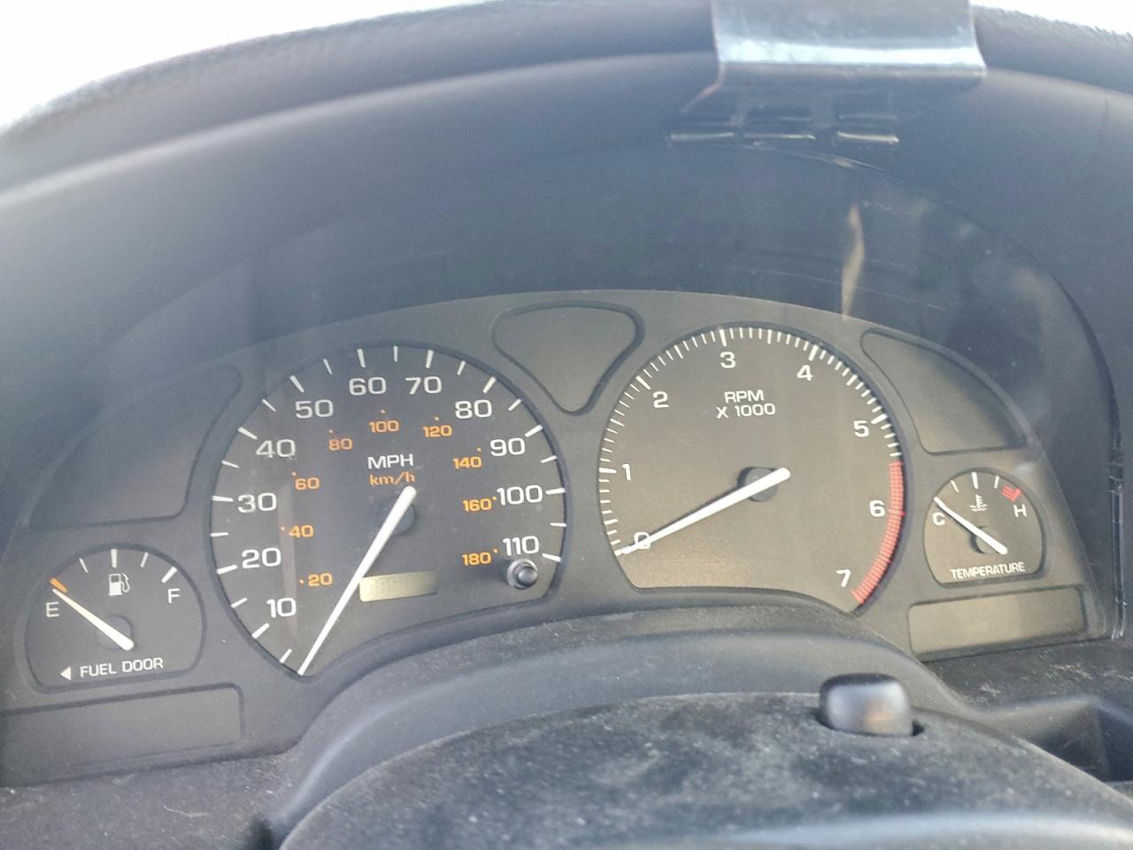 2000 SATURN SL1 photo 9