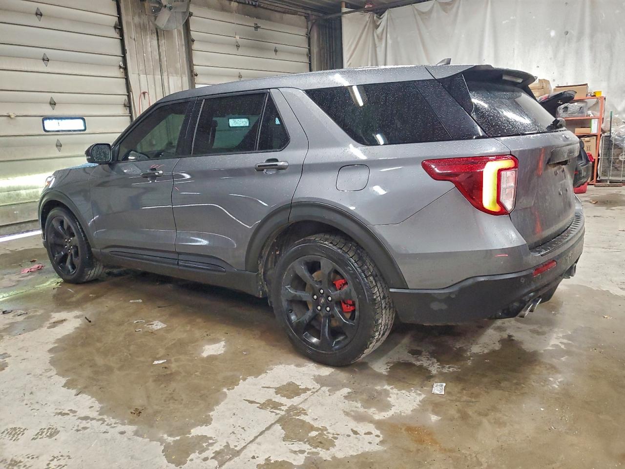 2021 FORD EXPLORER ST photo 2