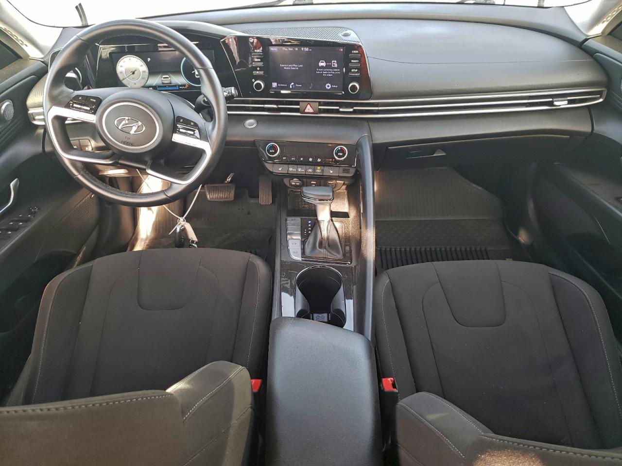 2021 HYUNDAI ELANTRA SEL photo 8