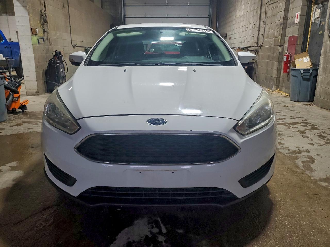 2015 FORD FOCUS SE photo 5
