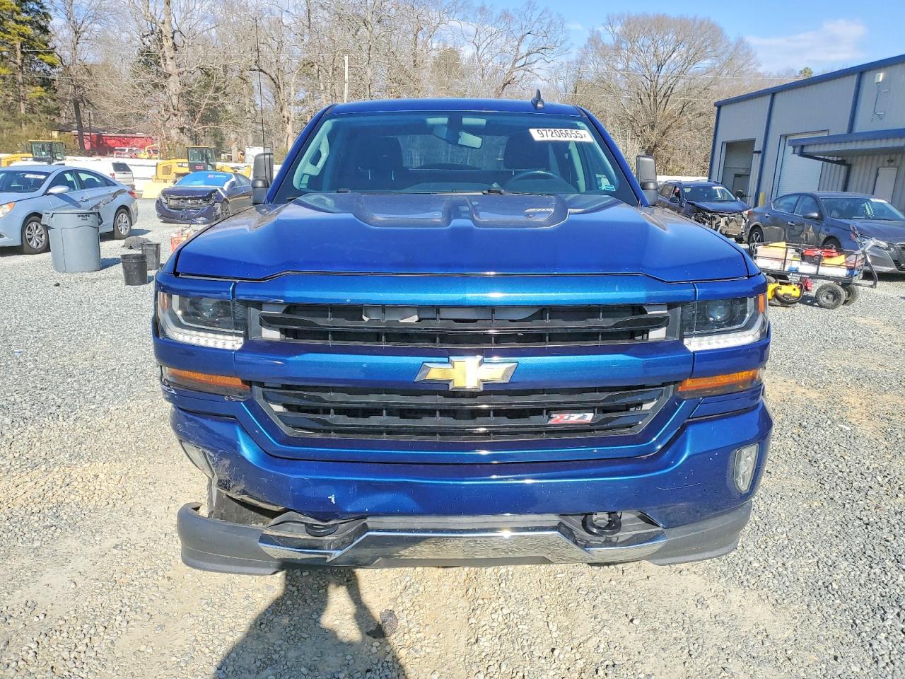 2017 CHEVROLET SILVERADO K1500 LT photo 5