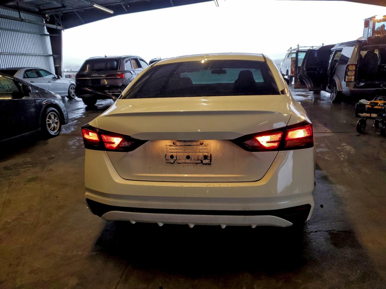 2019 NISSAN ALTIMA S photo 6