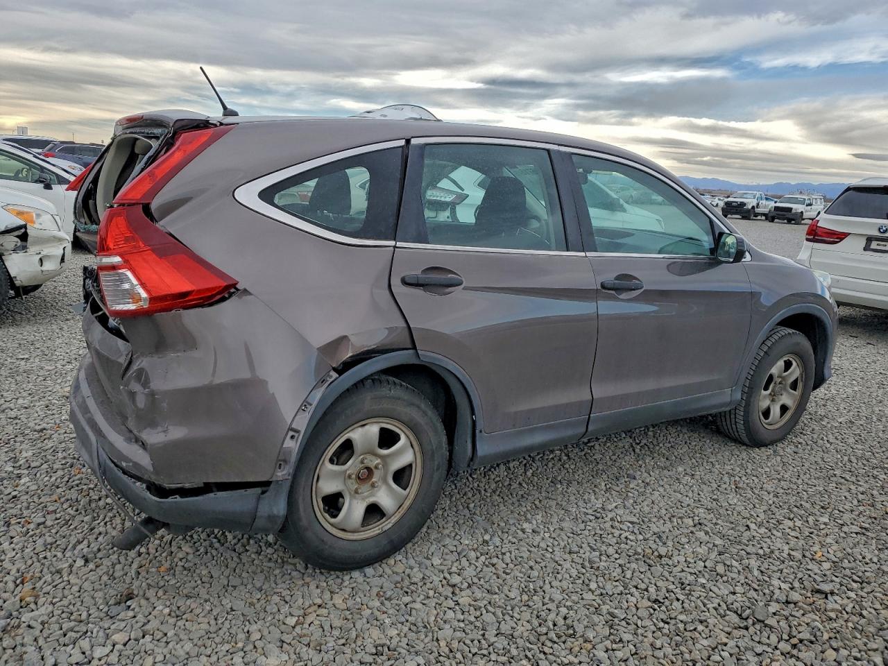 2015 HONDA CR-V LX photo 3