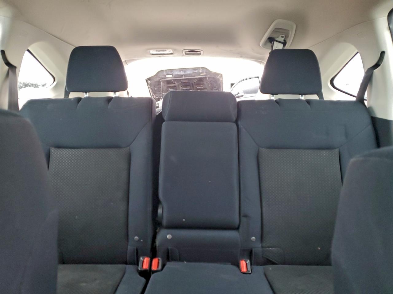 2015 HONDA CR-V LX photo 10