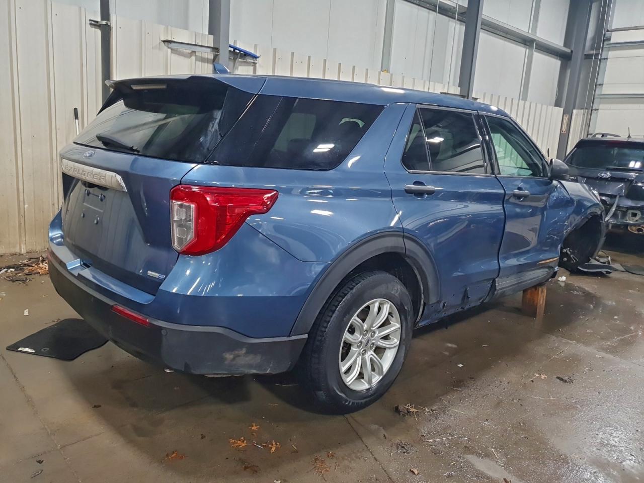 2020 FORD EXPLORER photo 3