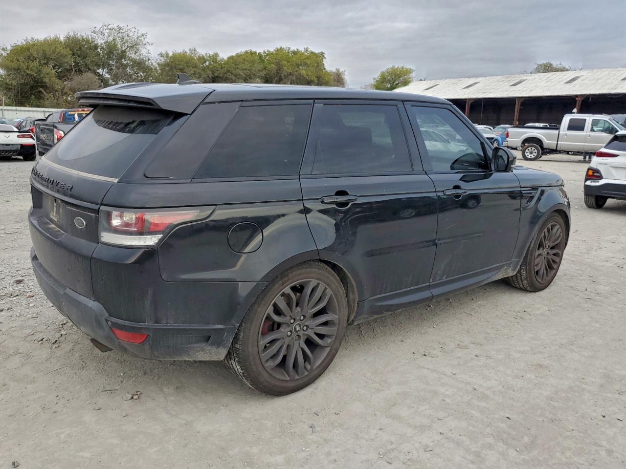 2016 LAND ROVER RANGE ROVER SPORT HST photo 3