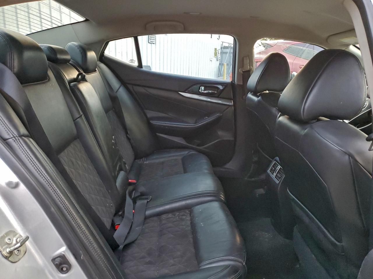 2017 NISSAN MAXIMA 3.5 SR photo 10