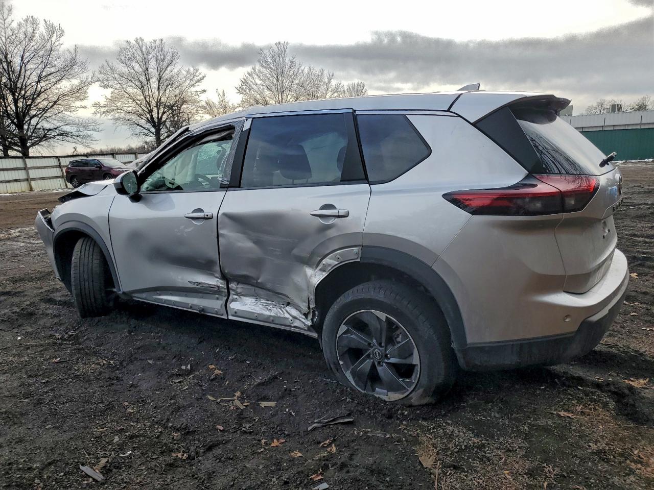 2025 NISSAN ROGUE SV photo 2