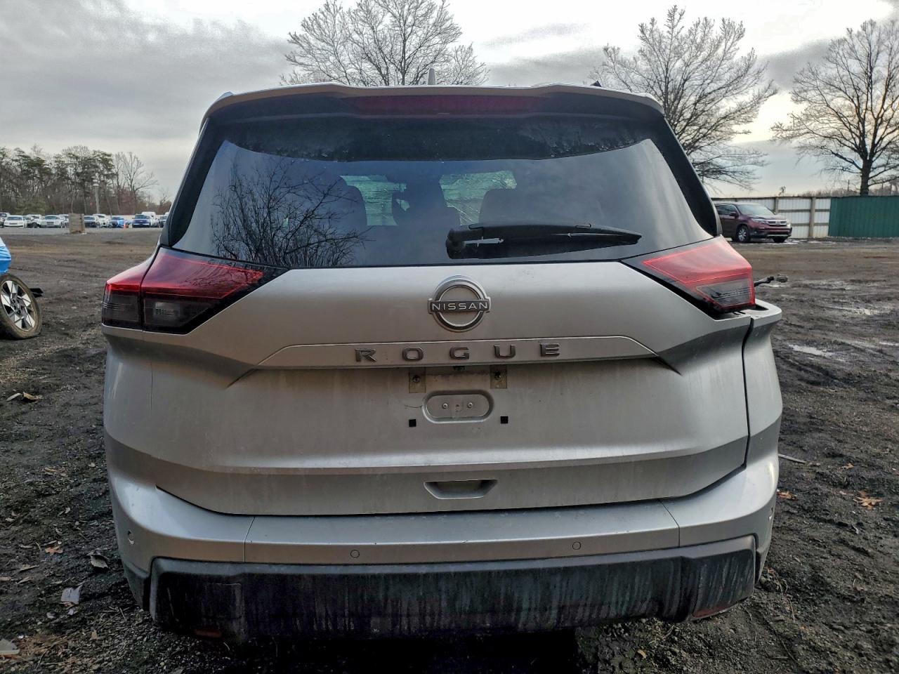 2025 NISSAN ROGUE SV photo 6