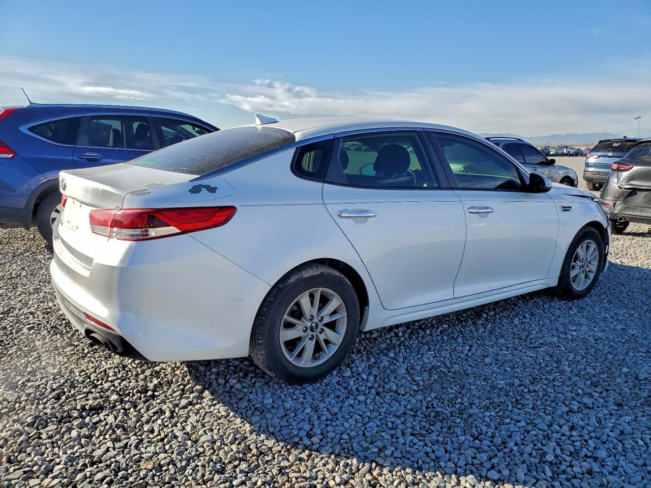 2016 KIA OPTIMA LX photo 3