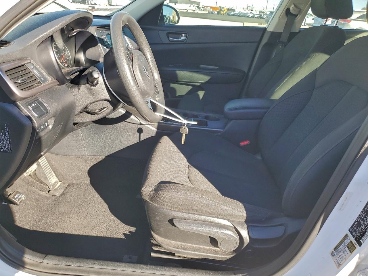 2016 KIA OPTIMA LX photo 7