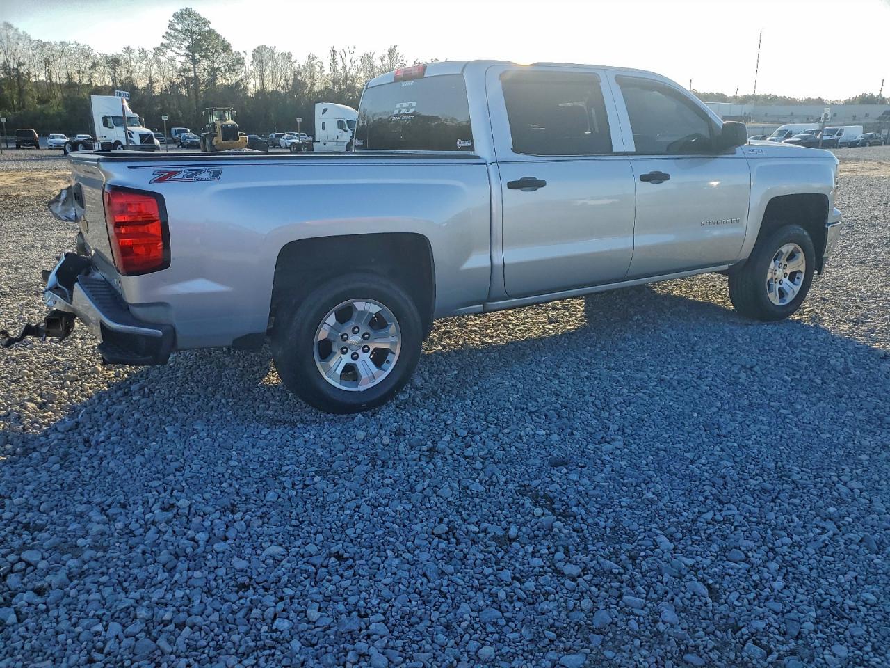 2014 CHEVROLET SILVERADO K1500 LT photo 3
