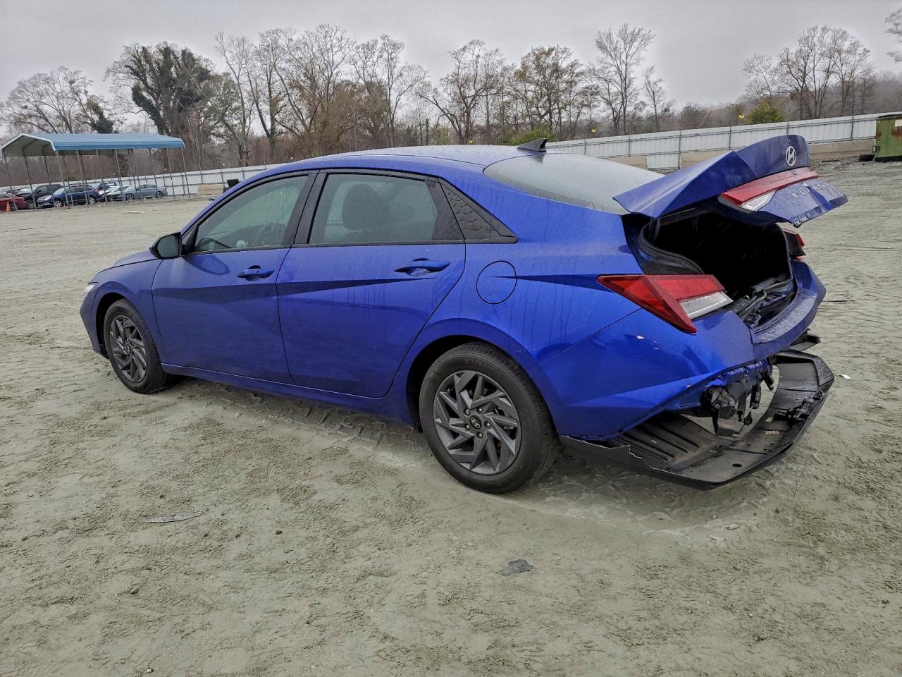 2024 HYUNDAI ELANTRA SEL photo 2