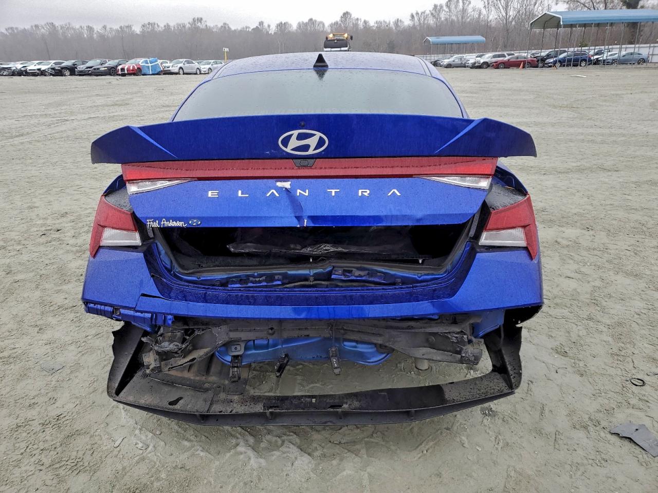 2024 HYUNDAI ELANTRA SEL photo 6