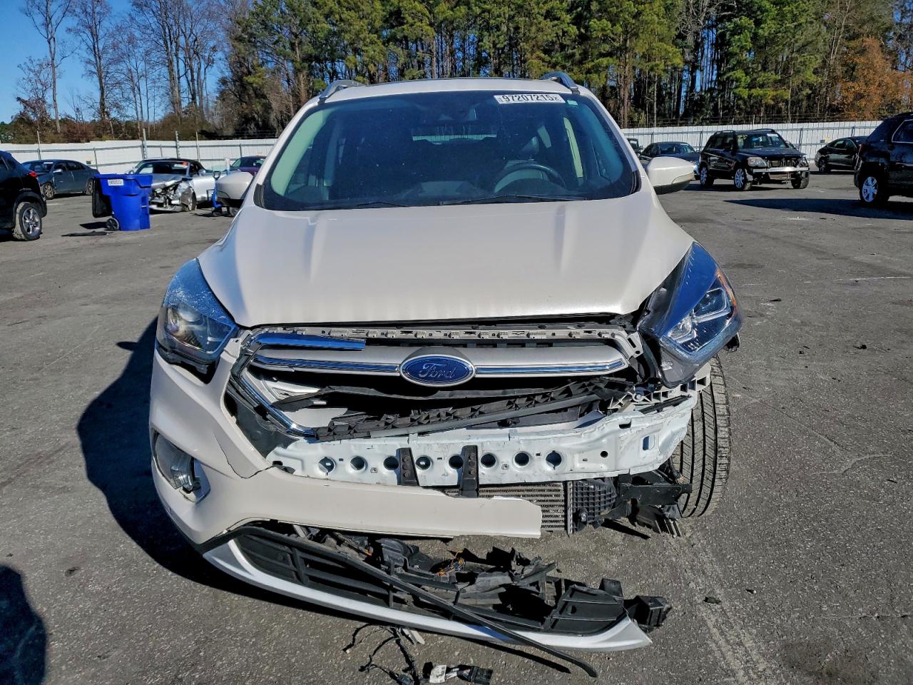 2017 FORD ESCAPE TITANIUM photo 5