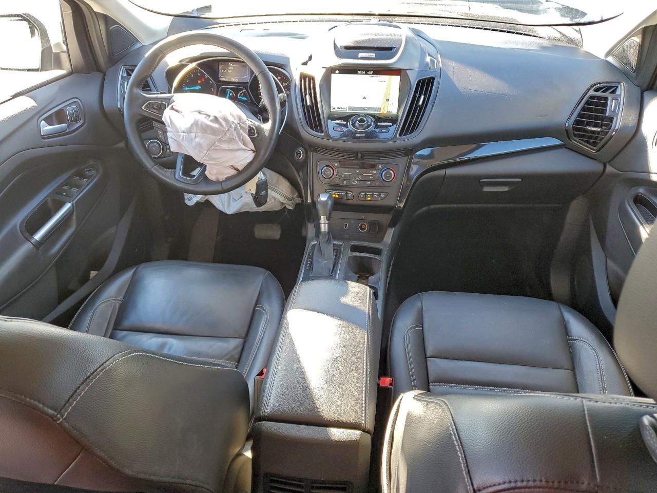 2017 FORD ESCAPE TITANIUM photo 8
