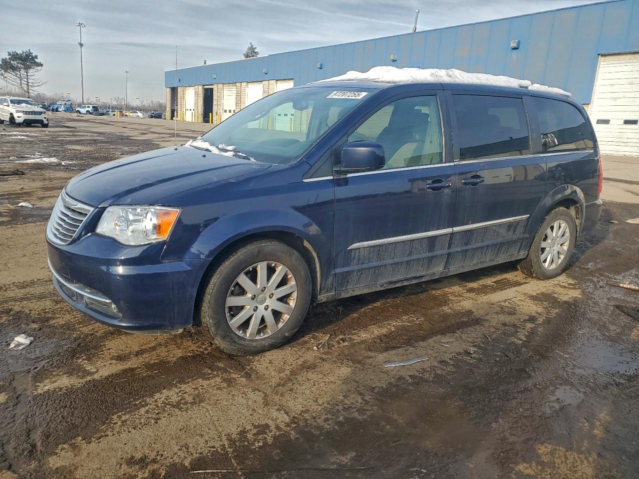 2013 CHRYSLER TOWN & COUNTRY TOURING — REAR END damage — photo 1