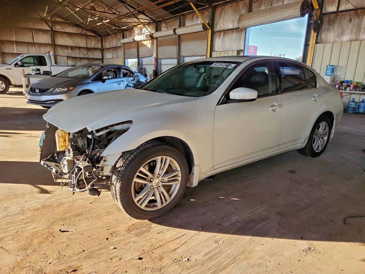 2011 INFINITI G37