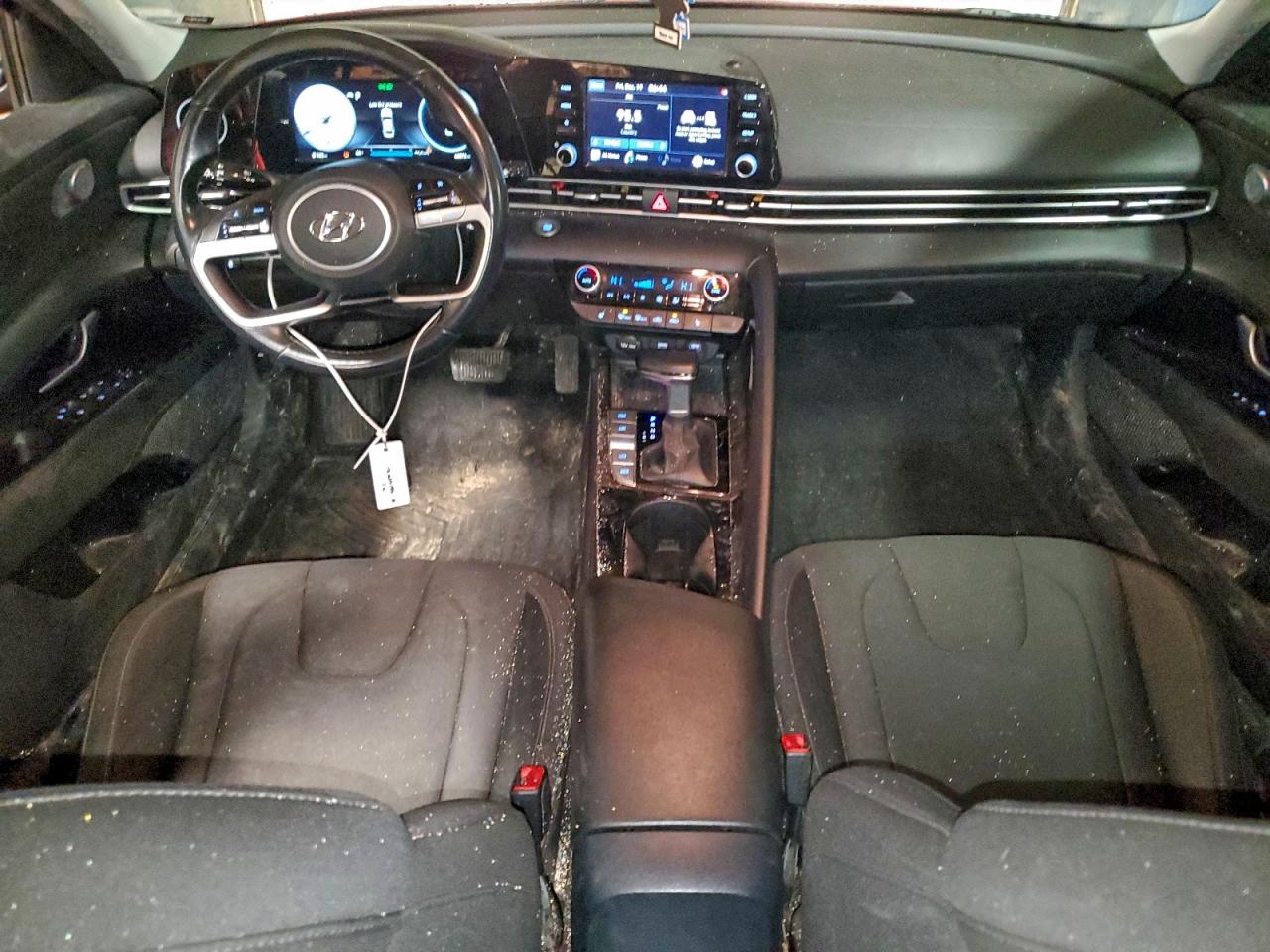 2021 HYUNDAI ELANTRA SEL photo 8