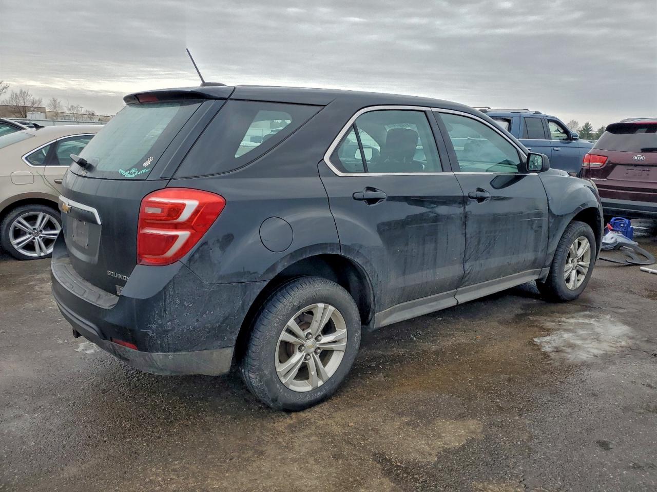 2016 CHEVROLET EQUINOX LS photo 3