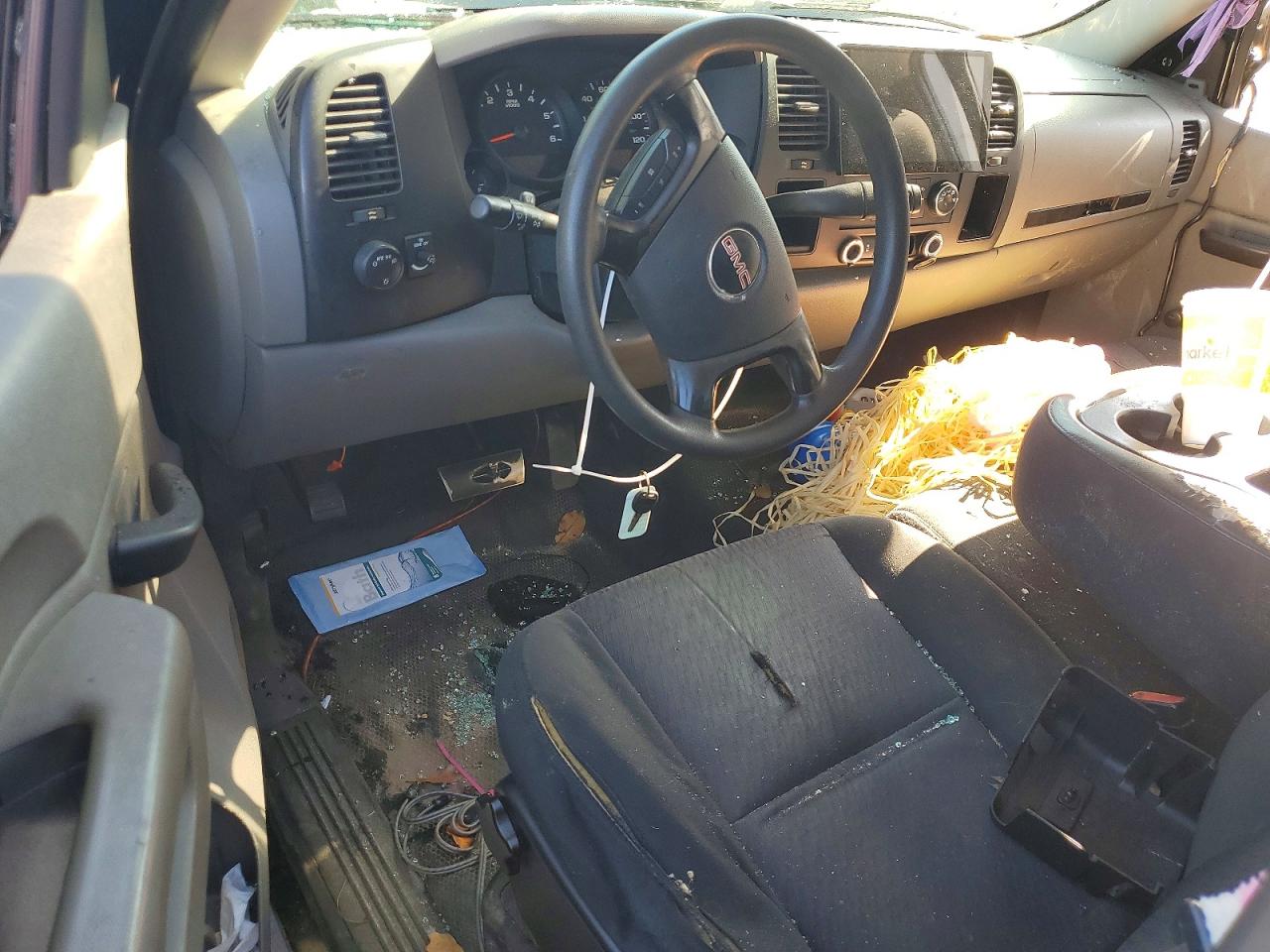 2011 GMC SIERRA C1500 photo 8