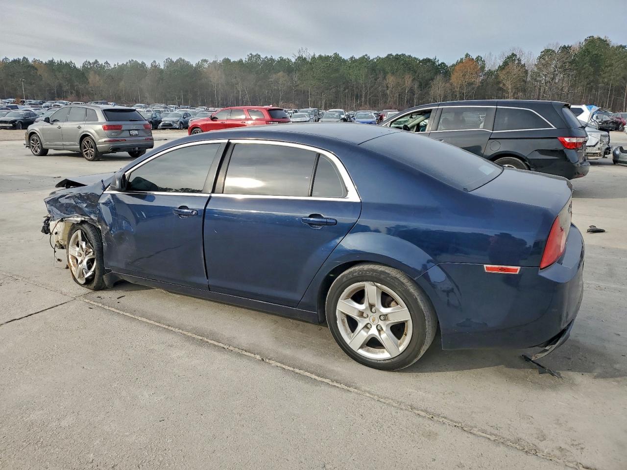 2011 CHEVROLET MALIBU LS photo 2