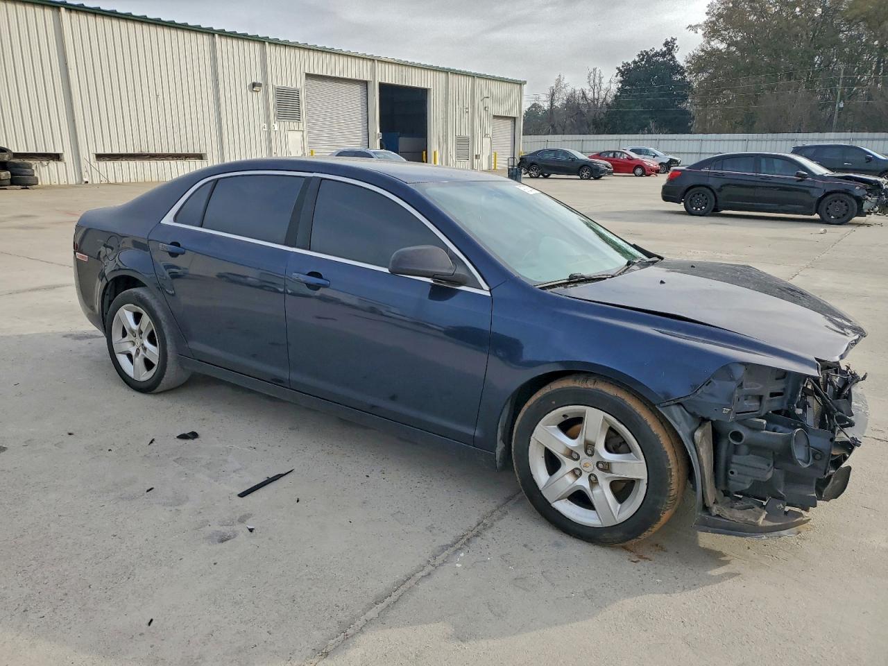 2011 CHEVROLET MALIBU LS photo 4