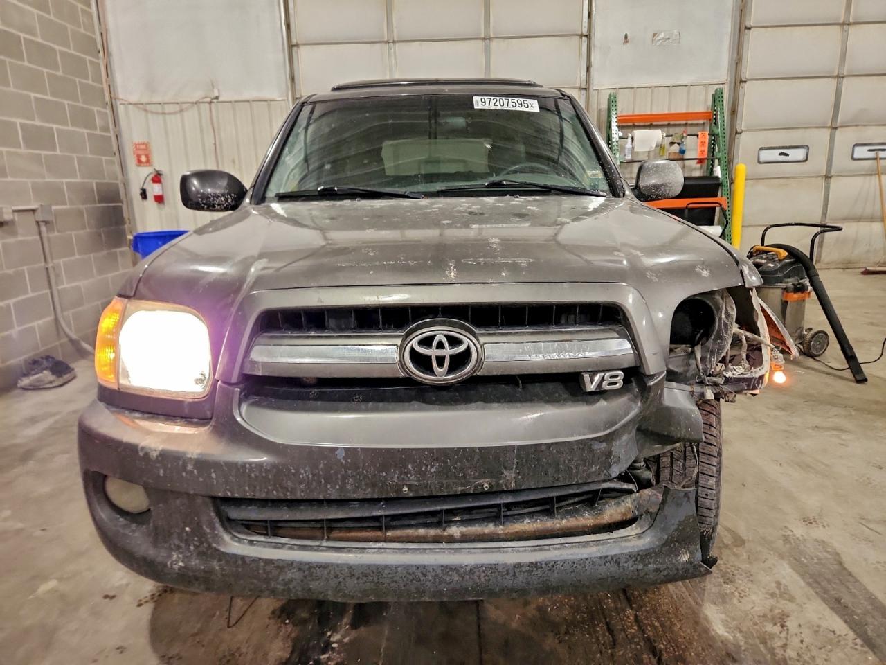 2006 TOYOTA SEQUOIA LIMITED photo 5