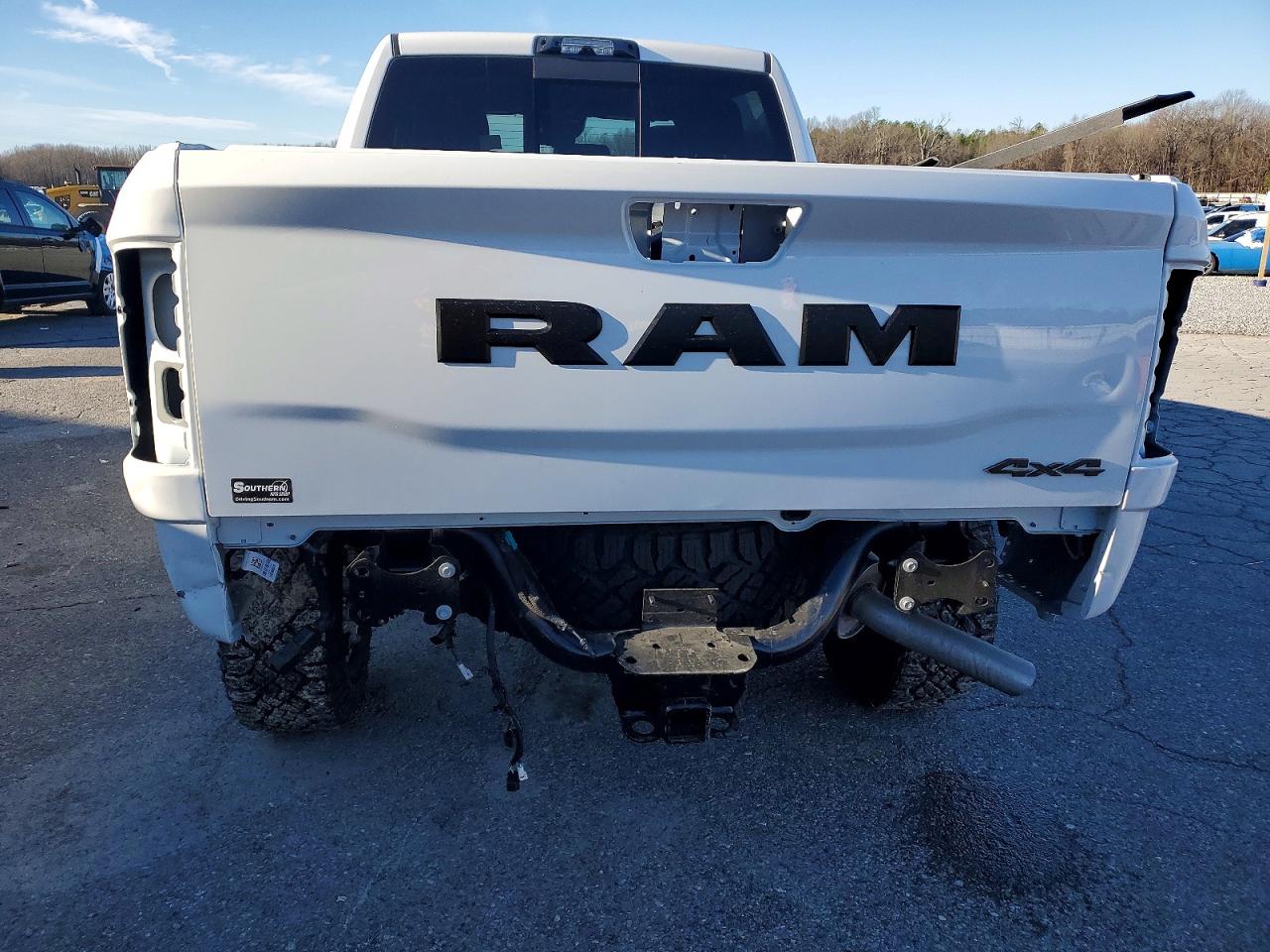 2025 RAM 2500 TRADESMAN photo 6